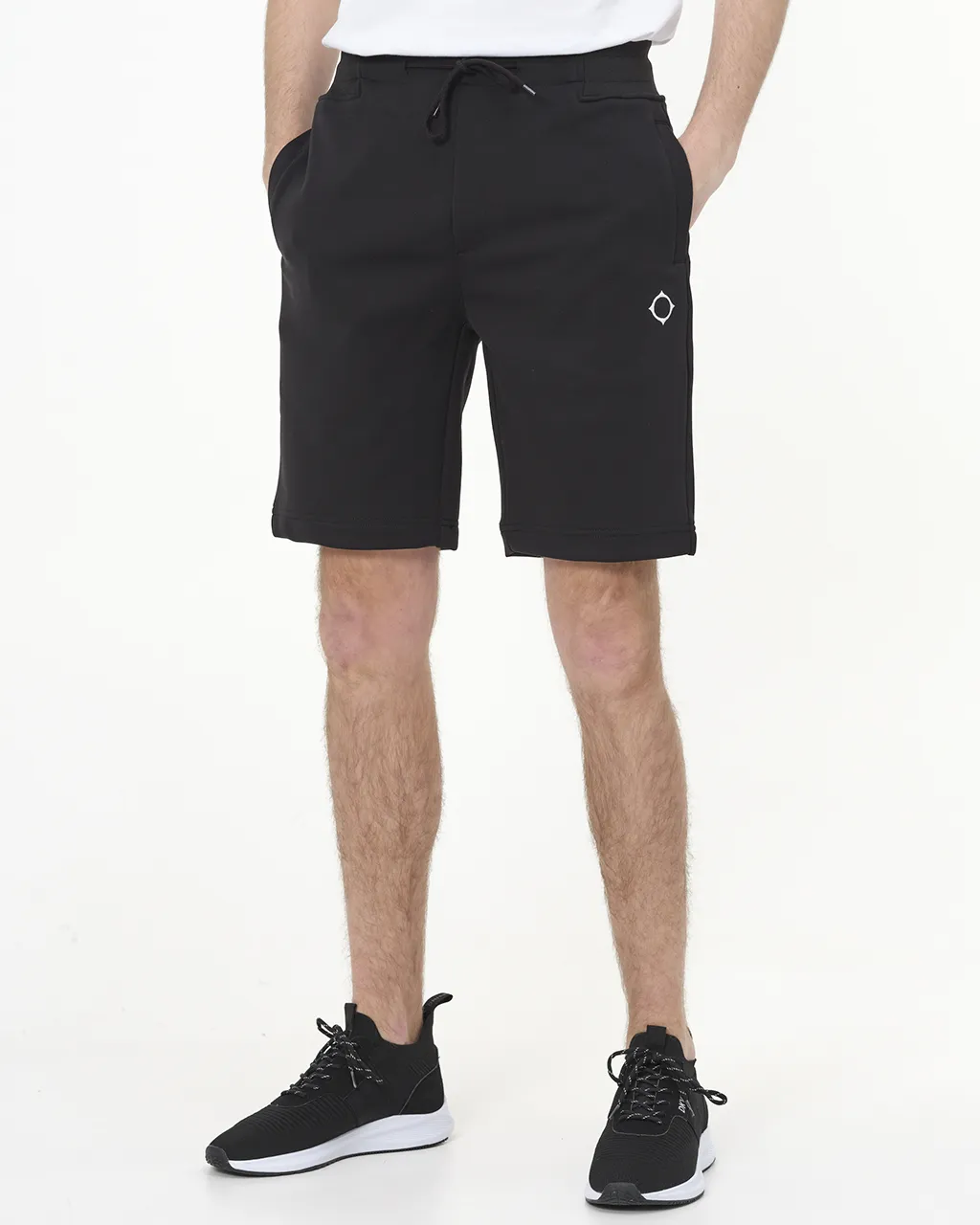 MA.STRUM Short Zwart 077020-001-M